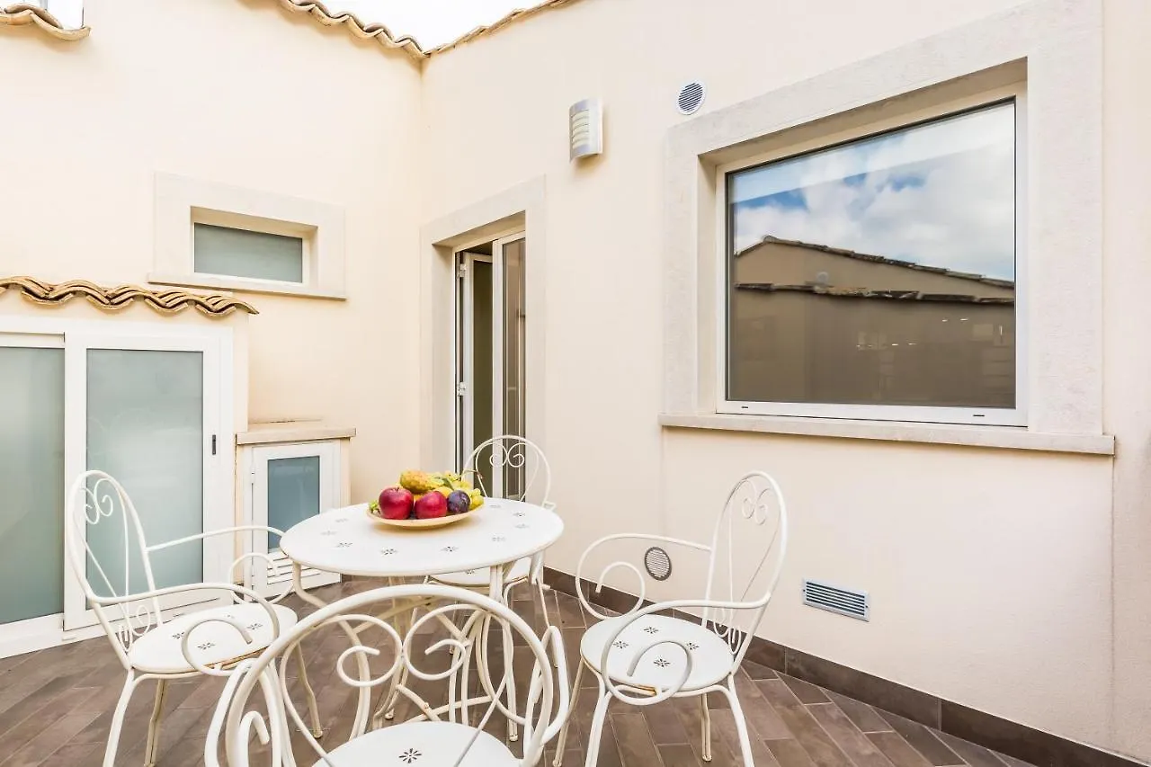 Modica For Family - Rooms And Apartments Italy