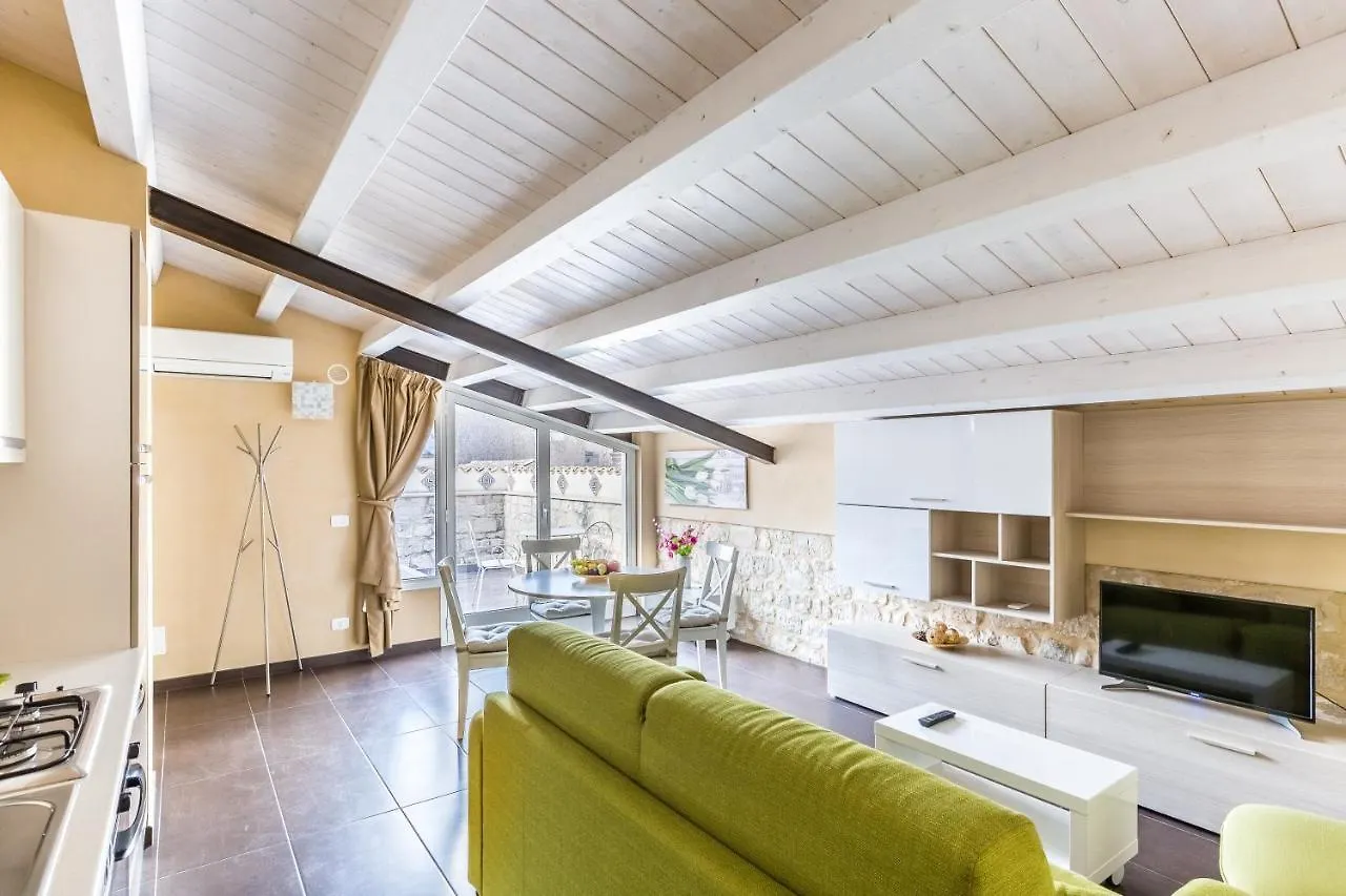 Modica For Family - Rooms And Apartments 0*,